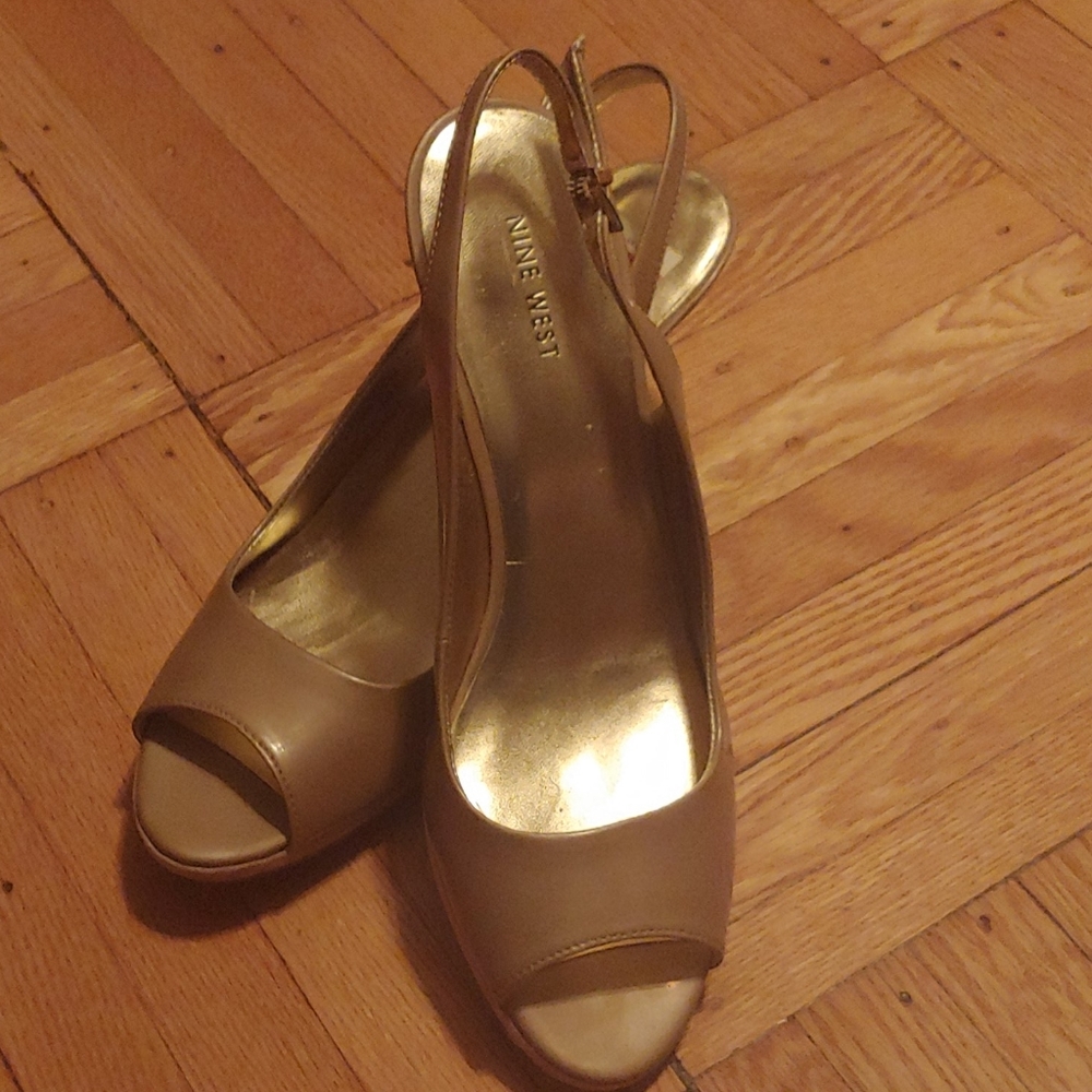 Nine West Sharina Slingbacks